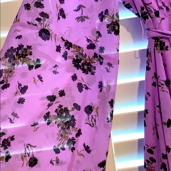 Lavender floral Wrap like dress - Picture 3 of 4